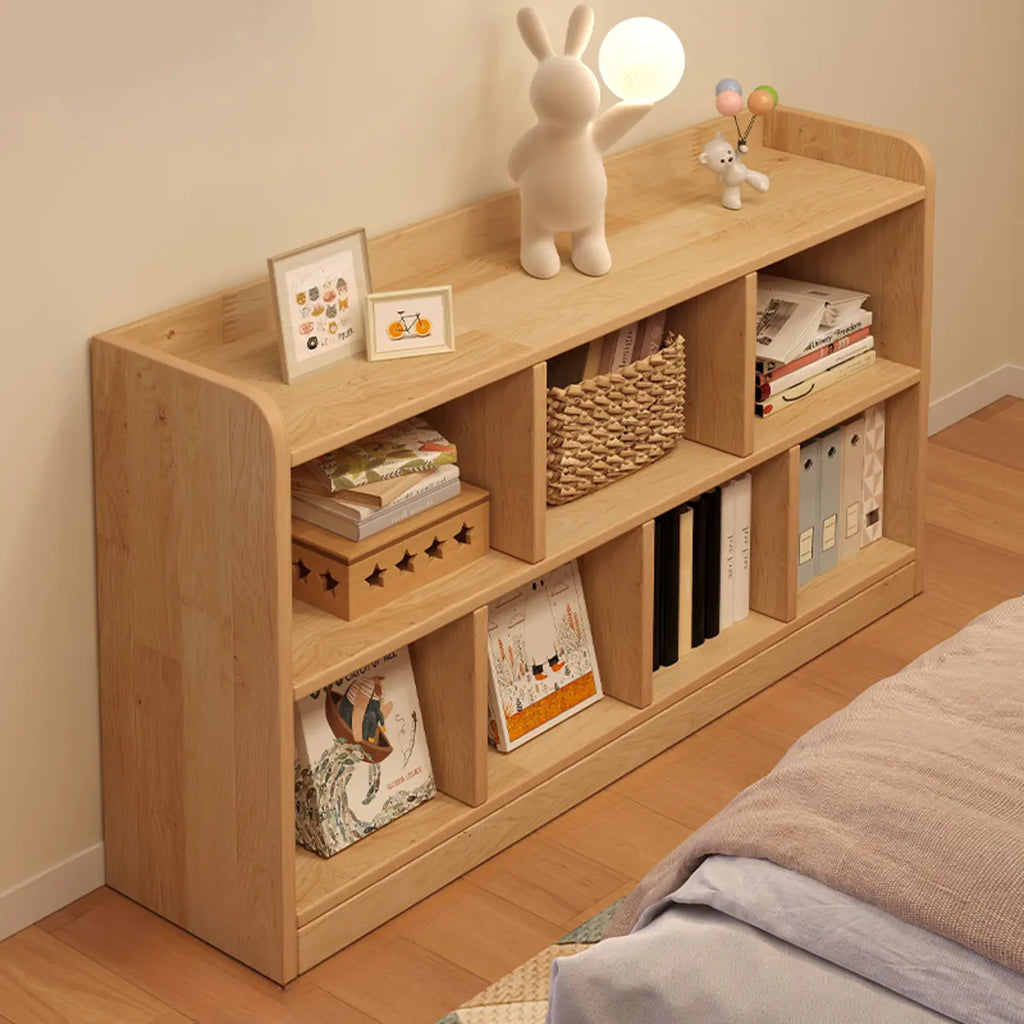 Bibliothèque basse rectangulaire en bois brun naturel avec rangement horizontal