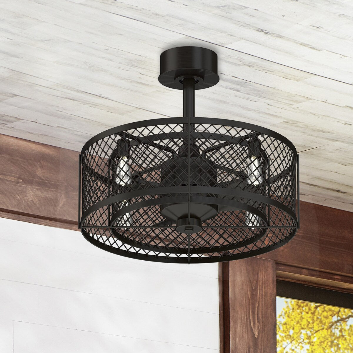 Ventilateur de plafond à 4 lumières Vintere en bronze vieilli de la collection Fanimation Studio