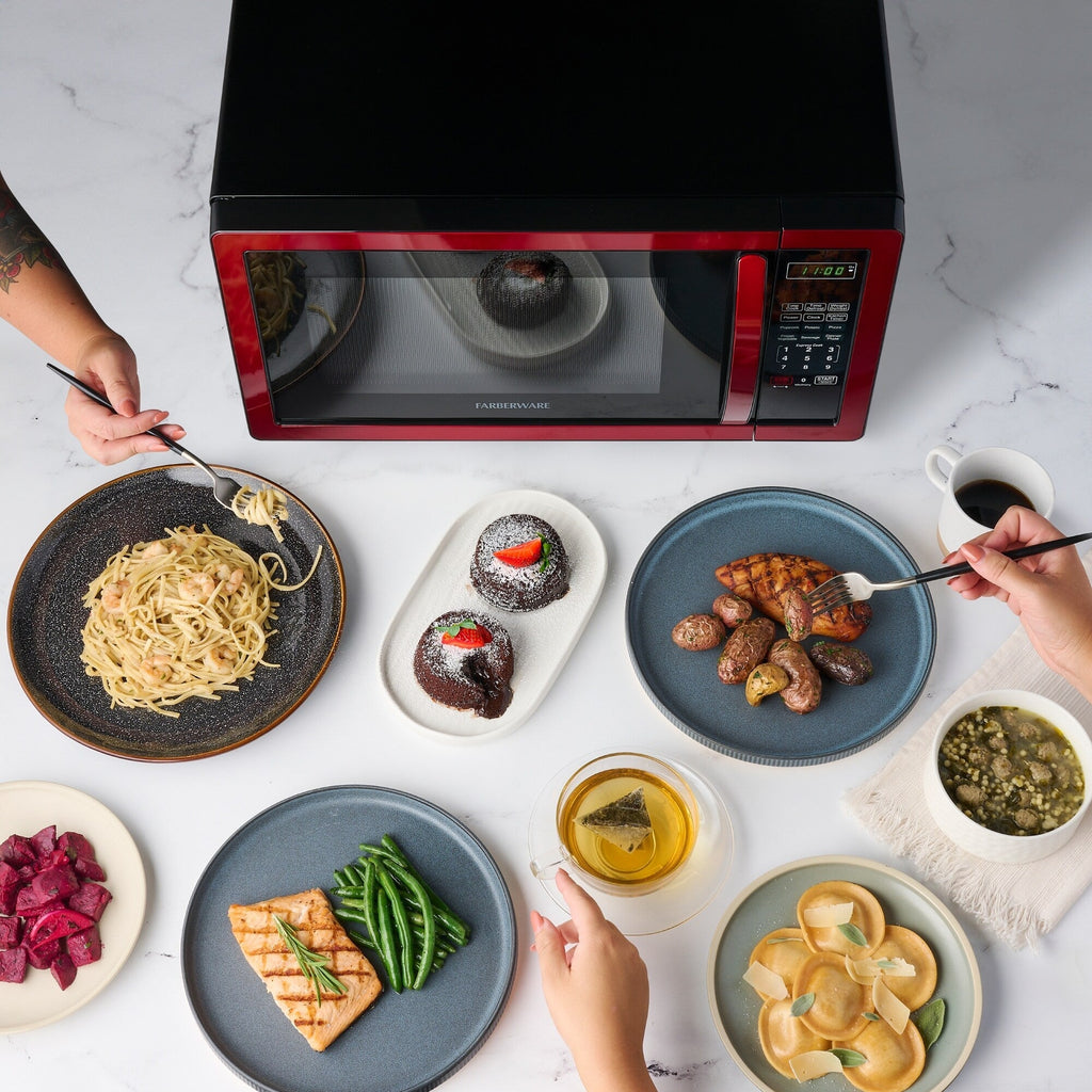 Four à micro-ondes Farberware Classic 1,1 pi³ (31 litres) 1000 watts